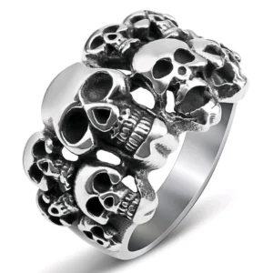 Bague tête de mort multiples crânes humains